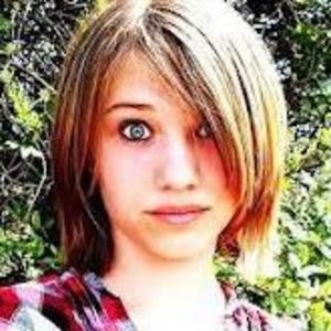 Meet your Posher, Selena